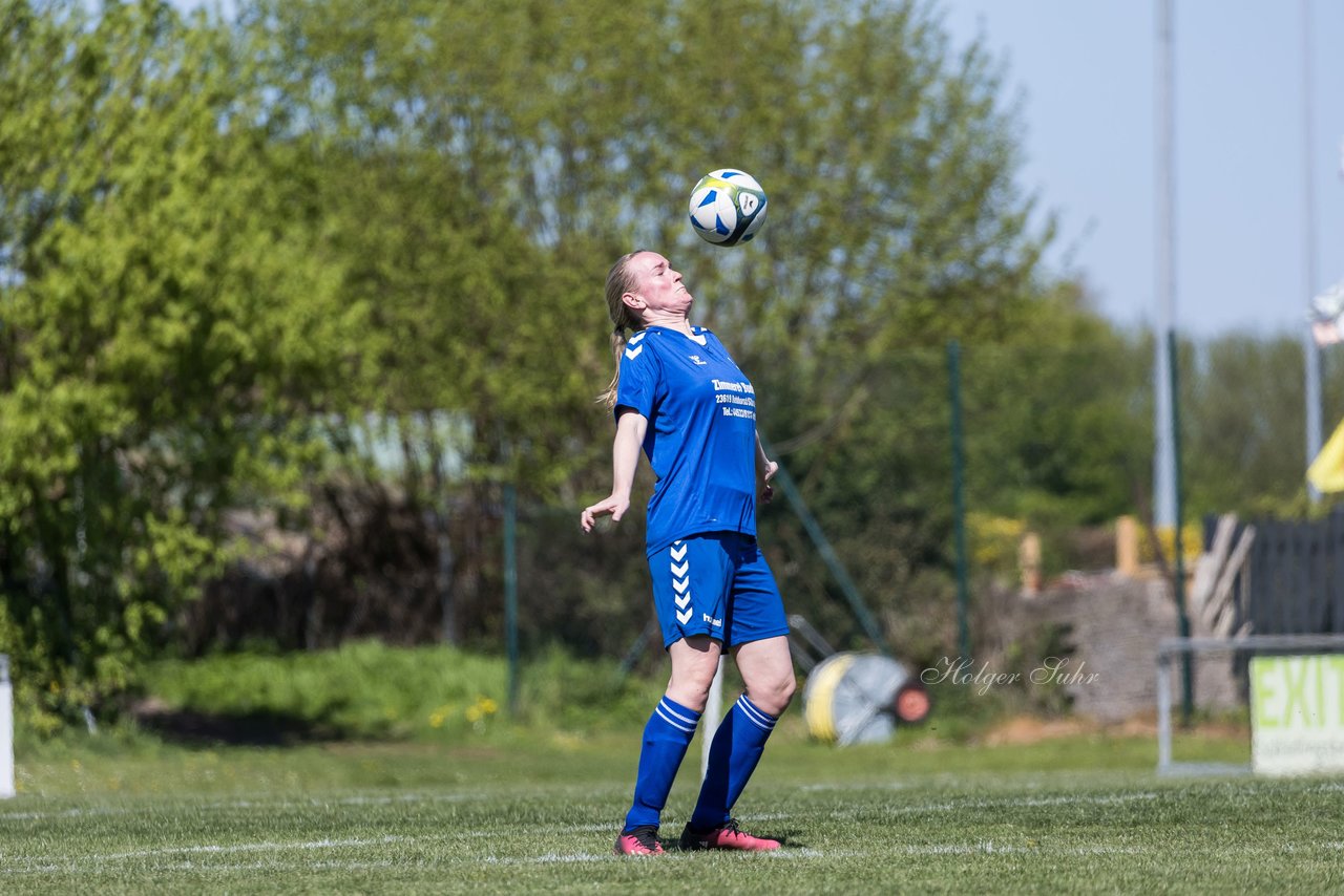 Bild 92 - F TSV Zarpen - Holstein Kiel II : Ergebnis: 2:6